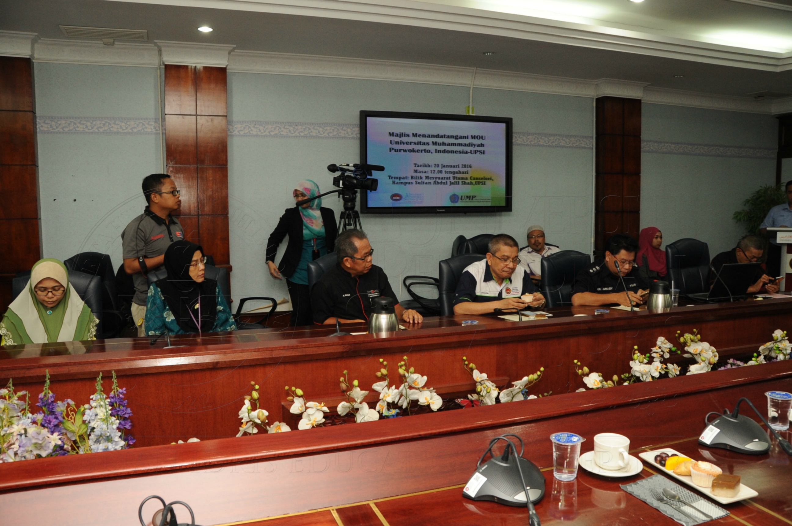 PRO16 6 Mou HAS 7942